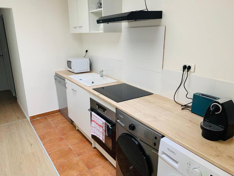 Appartement T3, Au Coeur De Montpellier, Wifi Et Climatisation Экстерьер фото